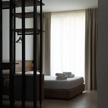 Montedarena Hotel Pulsano Dış mekan fotoğraf