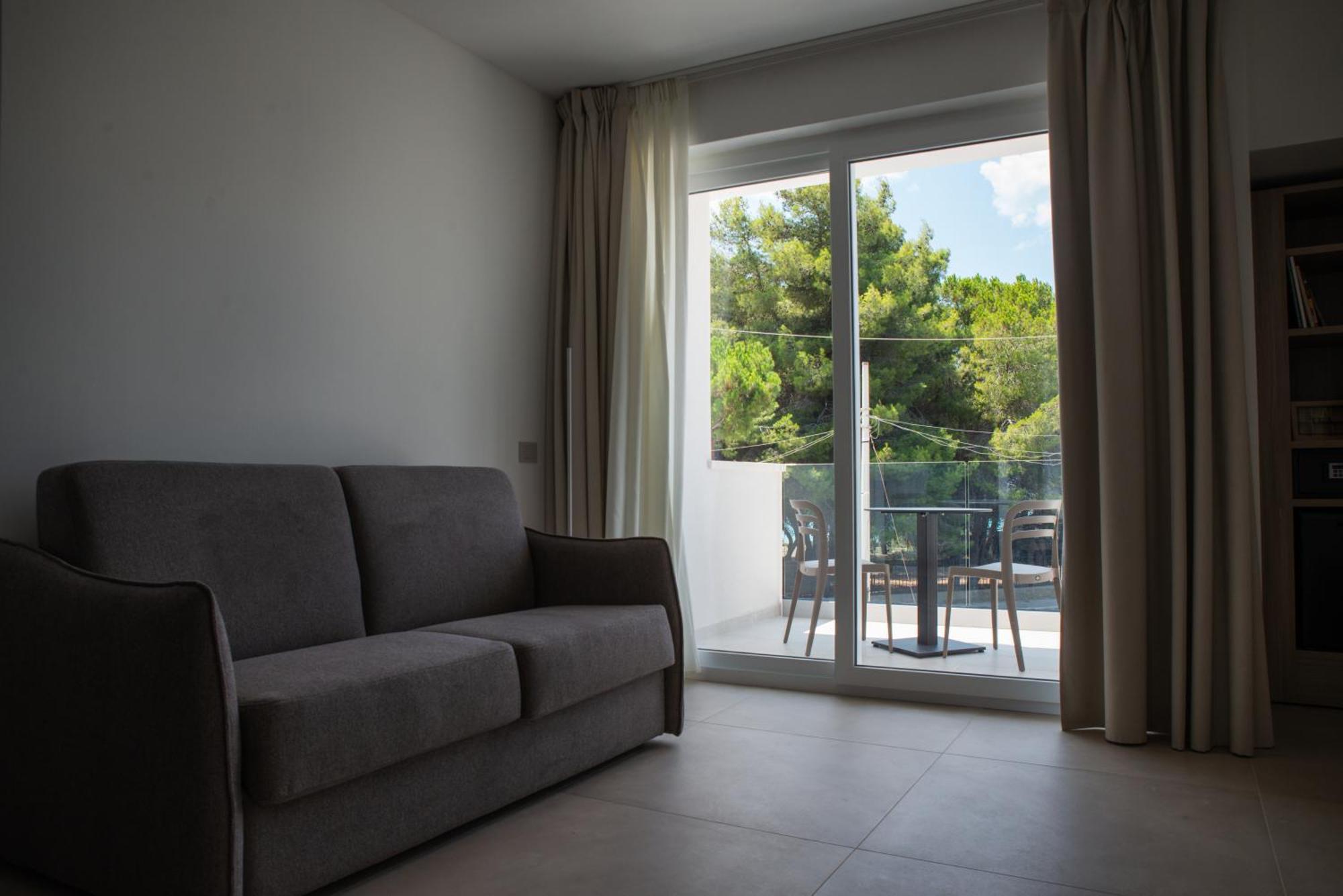 Montedarena Hotel Pulsano Dış mekan fotoğraf